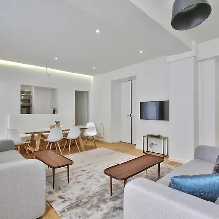 Appartamento Urbanflat 69 - Authentic Parisian In The Center Of Parigi