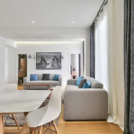 Urbanflat 69 - Authentic Parisian In The Center Of * Parigi