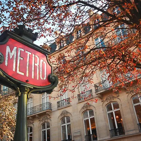Appartamento Urbanflat 69 - Authentic Parisian In The Center Of *