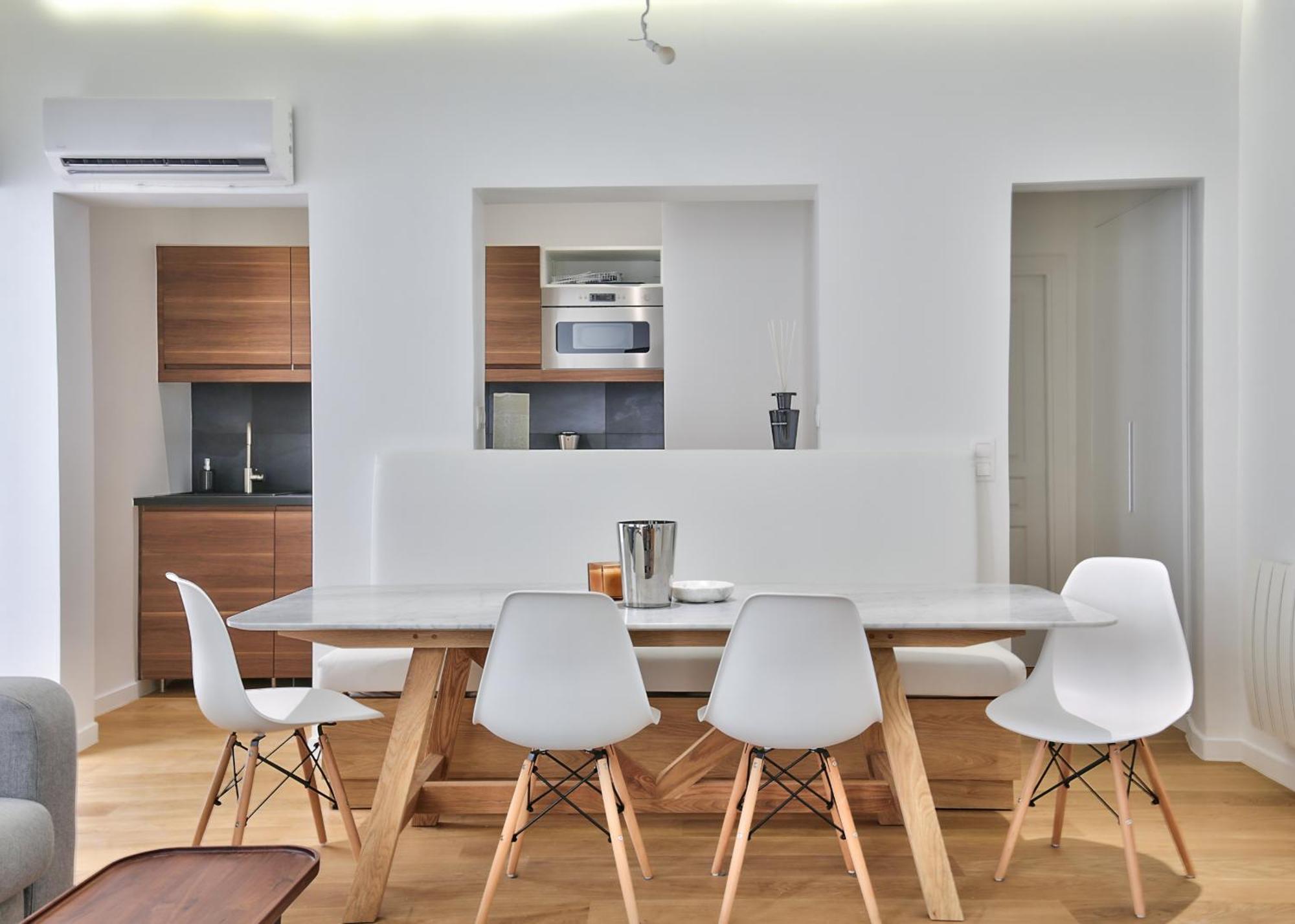Urbanflat 69 - Authentic Parisian In The Center Of Parigi